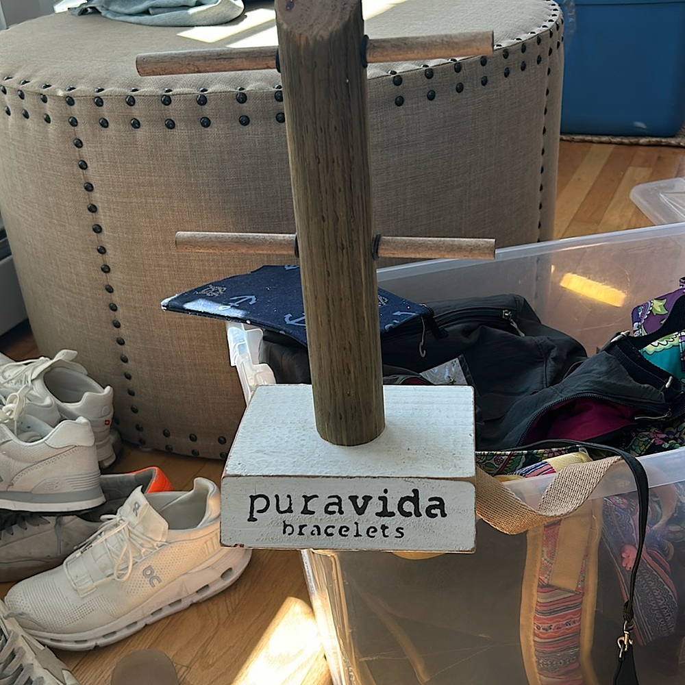 Puravida bracelets jewelry holder